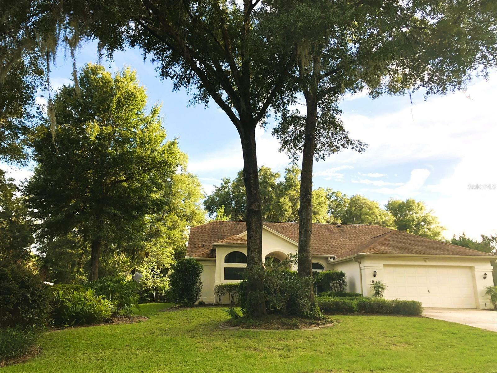 Property Photo:  10113 SW 190th Court  FL 34432 