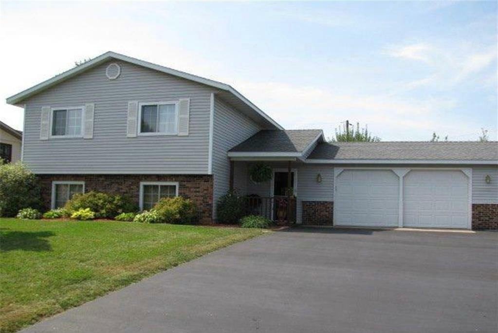 Property Photo:  975 6th Avenue N  MN 56379 