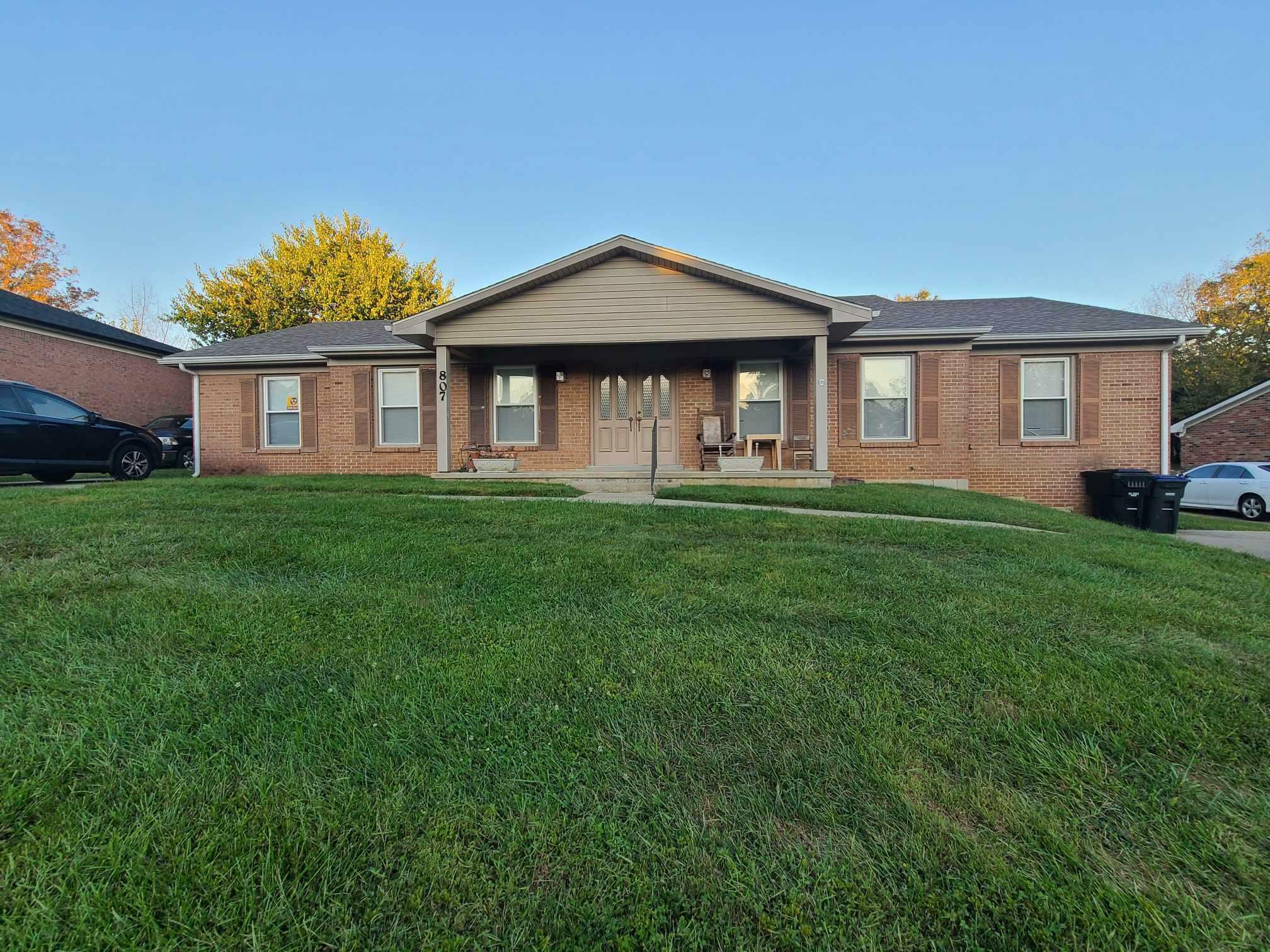 Property Photo:  807 Ridgeview Drive  KY 40601 