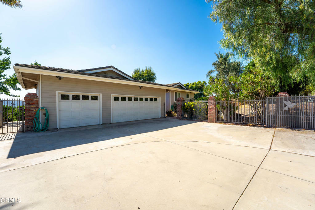 Property Photo:  5190 Kingsgrove Drive  CA 93066 