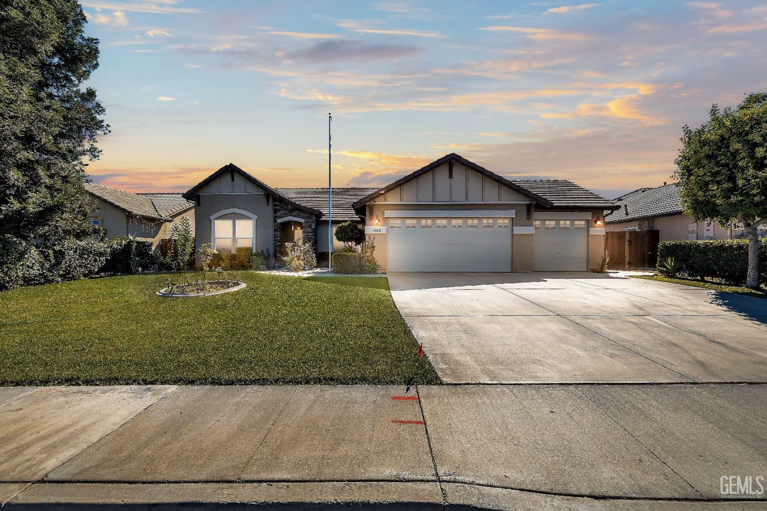 Property Photo: 11101 Laramie Peak Drive CA 93311