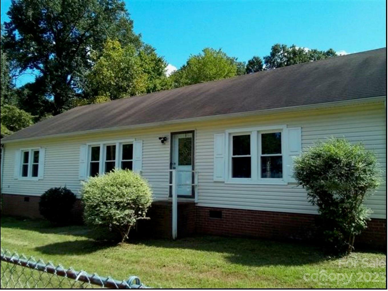 Property Photo:  3506 Durham Lane  NC 28269 