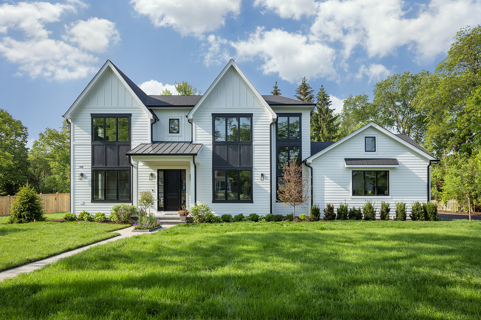 Property Photo: 570 Westwood Lane IL 60022