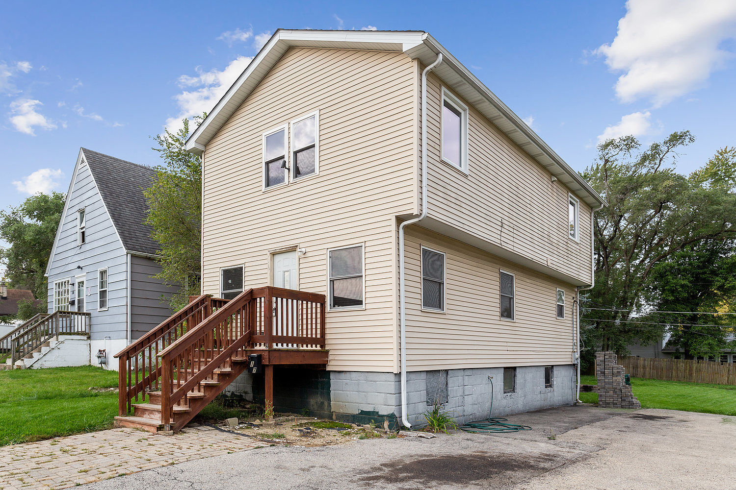 Property Photo:  617 Mohawk Street  IL 60432 