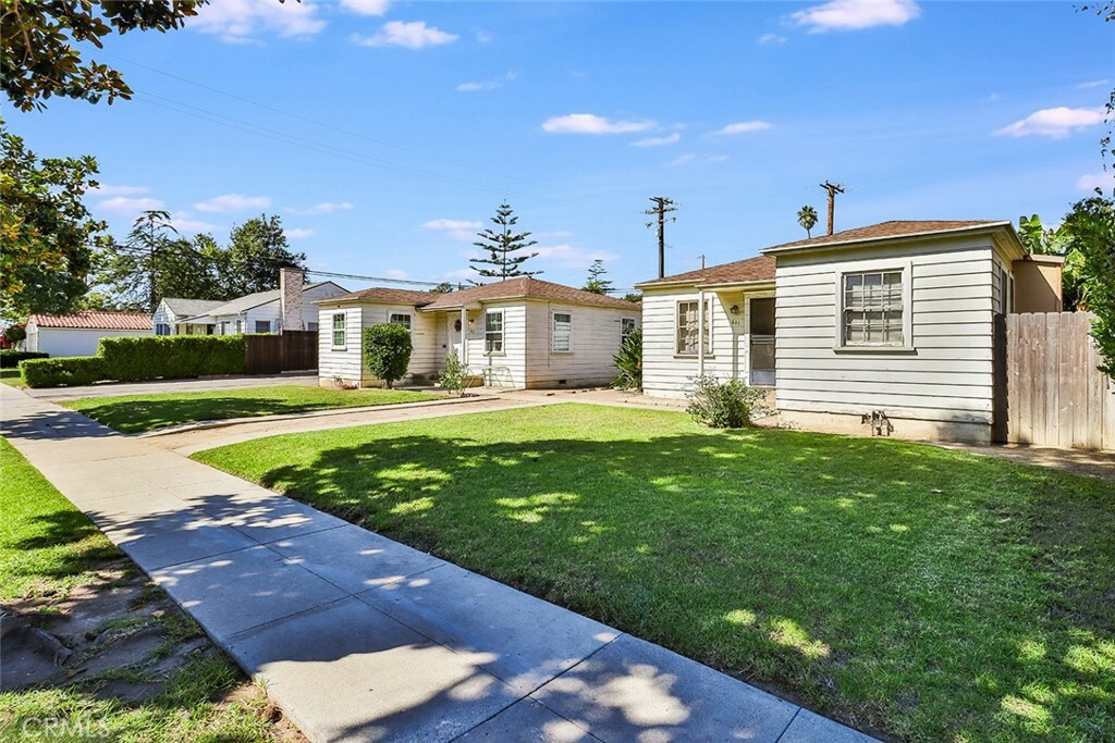 Property Photo:  611 Magnolia Avenue  CA 93030 