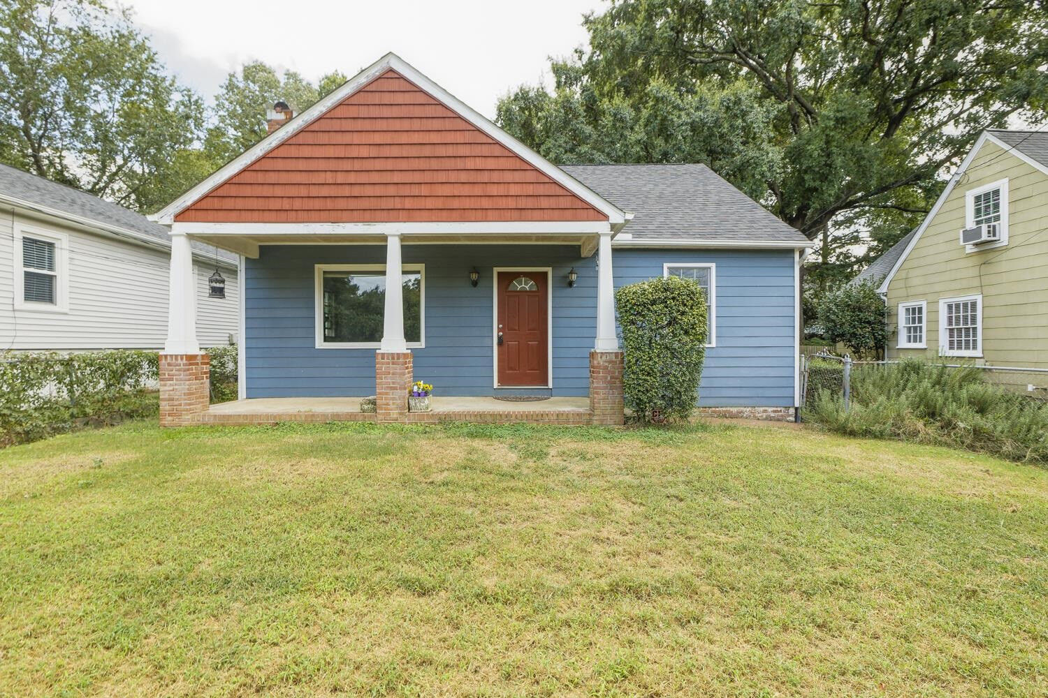 Property Photo: 228 Glascock Street NC 27604