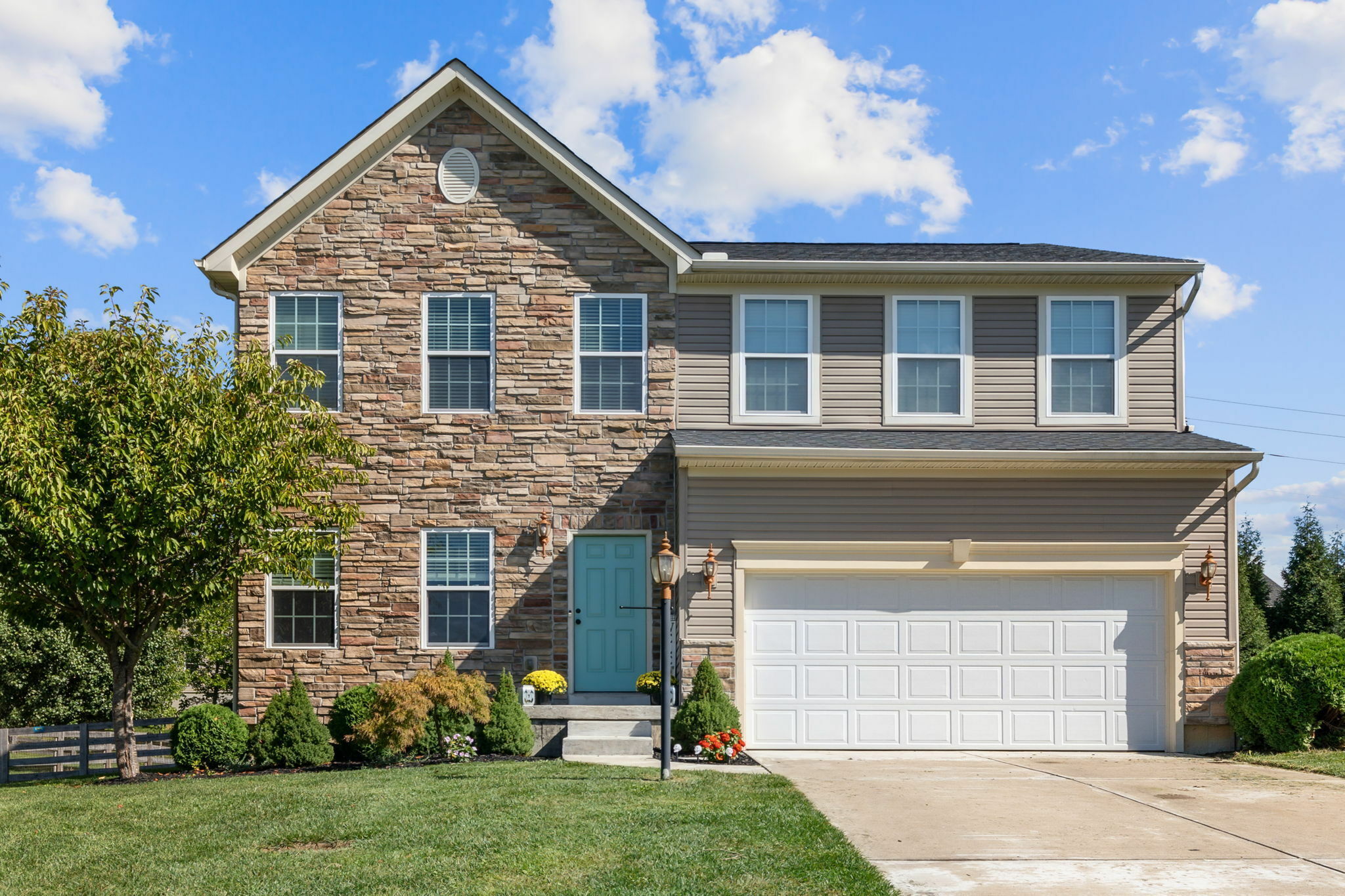 Property Photo: 5312 Oakcrest Ct OH 45150