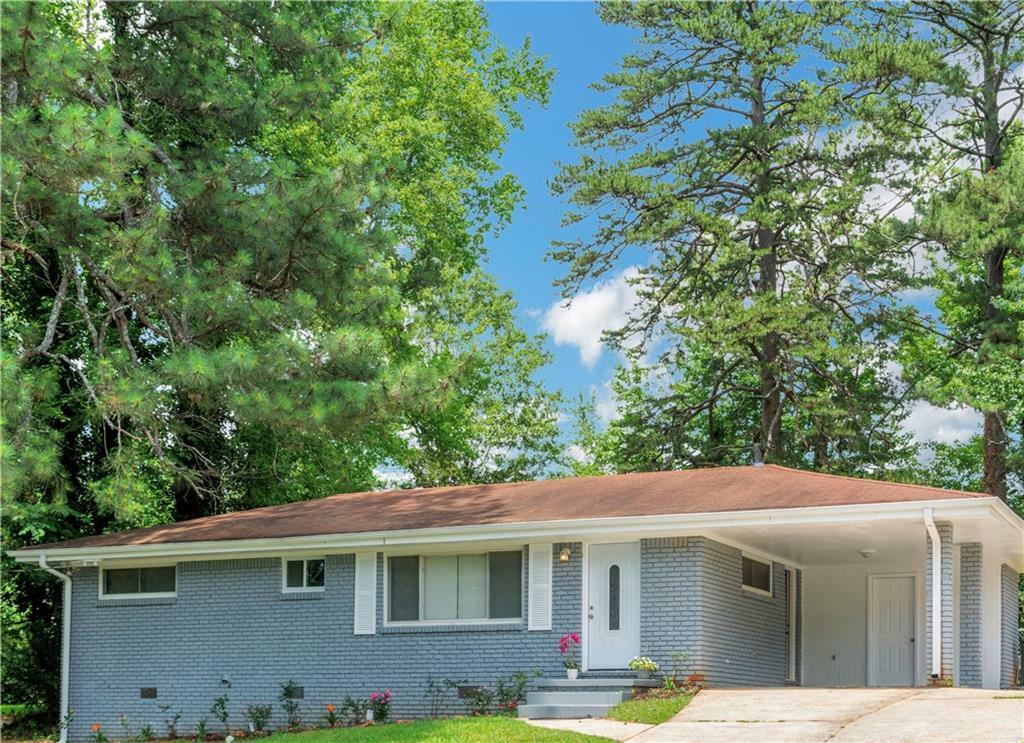 Property Photo: 3624 Barrington Place GA 30032