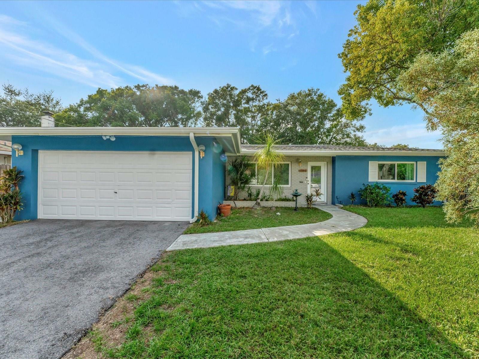 Property Photo:  1706 Eaton Drive NE  FL 33756 