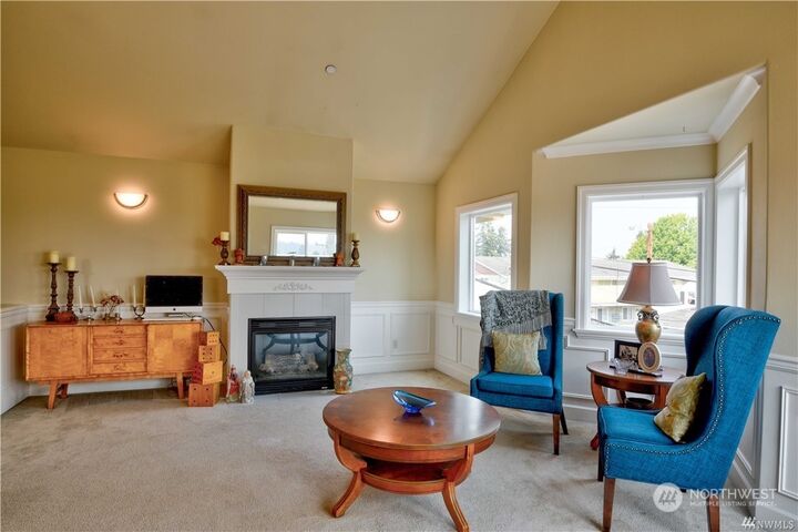 Property Photo: 3315 Rockefeller Avenue 4 WA 98201