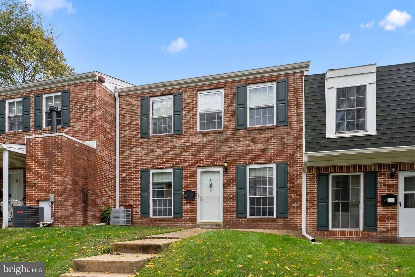 Property Photo: 405 Middleton Pl PA 19403