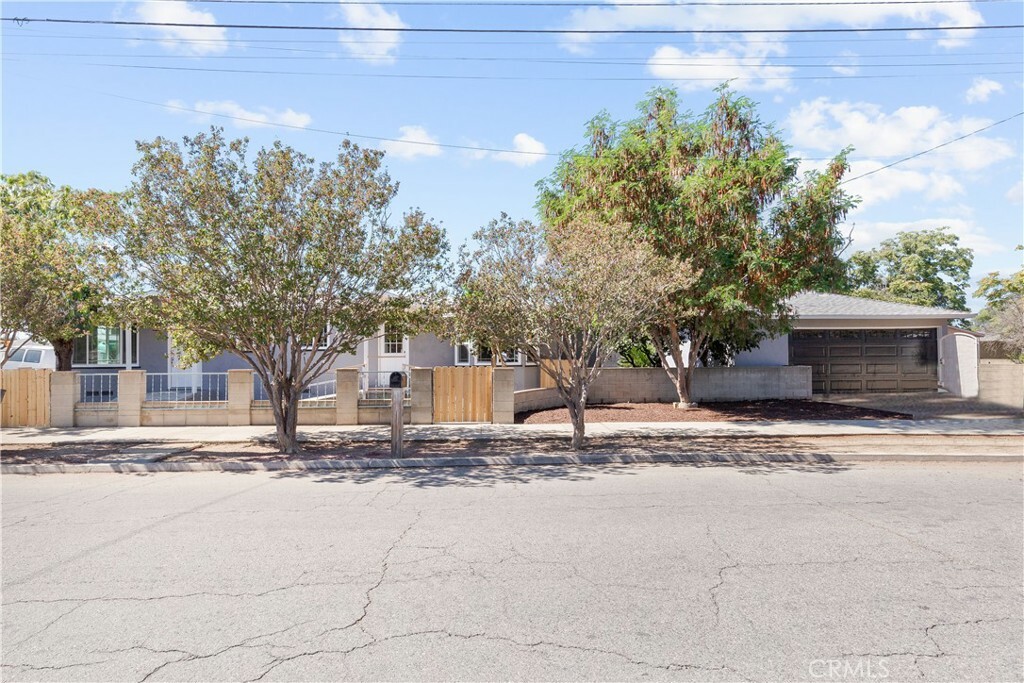 Property Photo: 298 S Jordan Avenue CA 92583