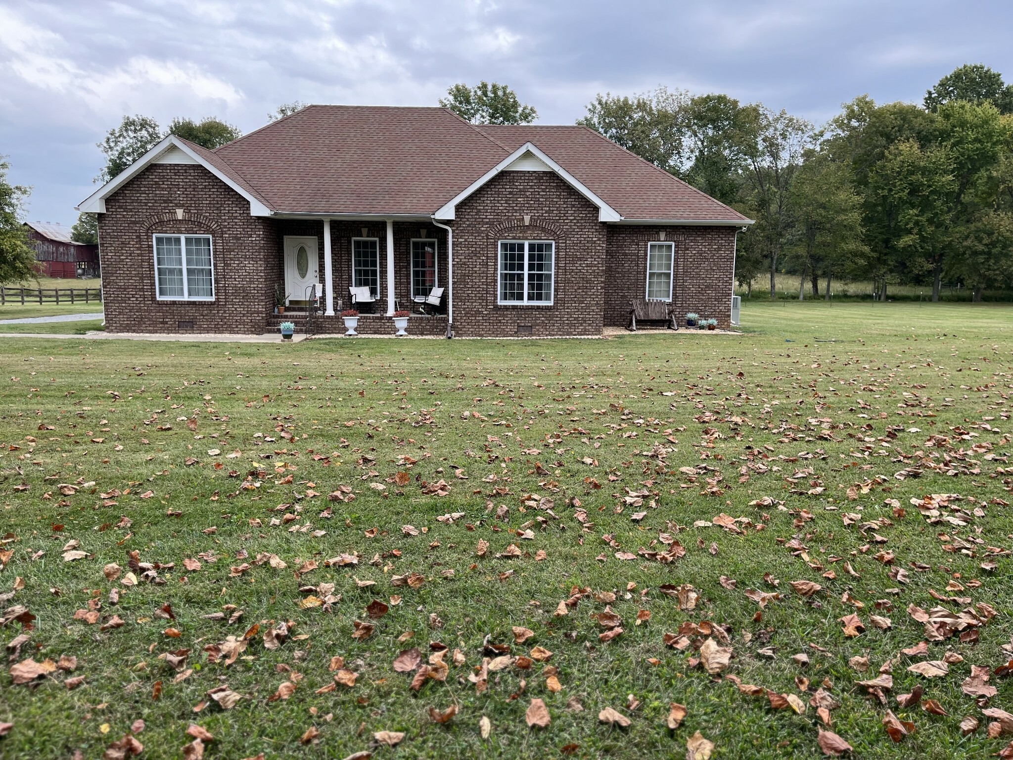 Property Photo:  6642 S Lamont Rd  TN 37141 