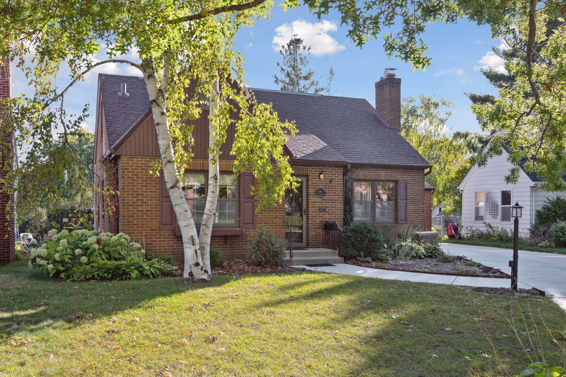 Property Photo: 894 Arlington Avenue W MN 55117