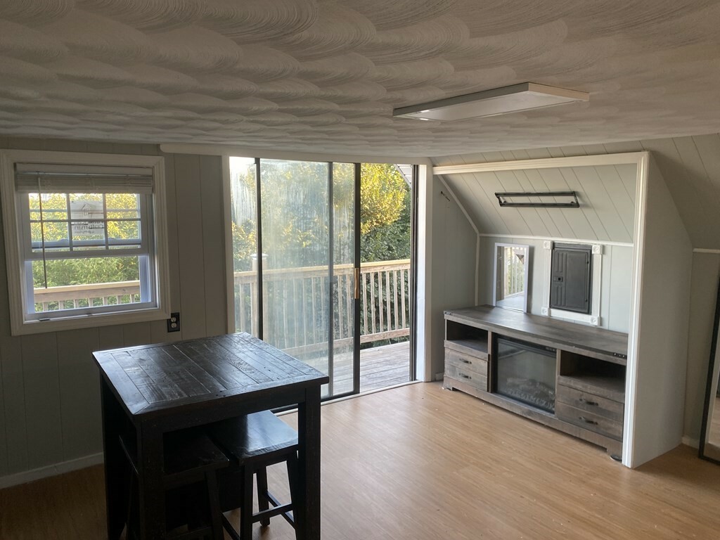 Property Photo: 549 Bennington St 4 MA 02128