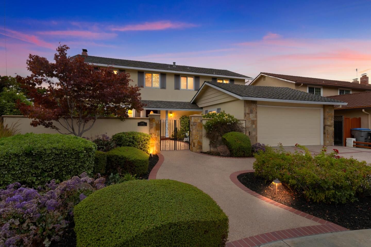 Property Photo:  1065 Oaktree Drive  CA 95129
