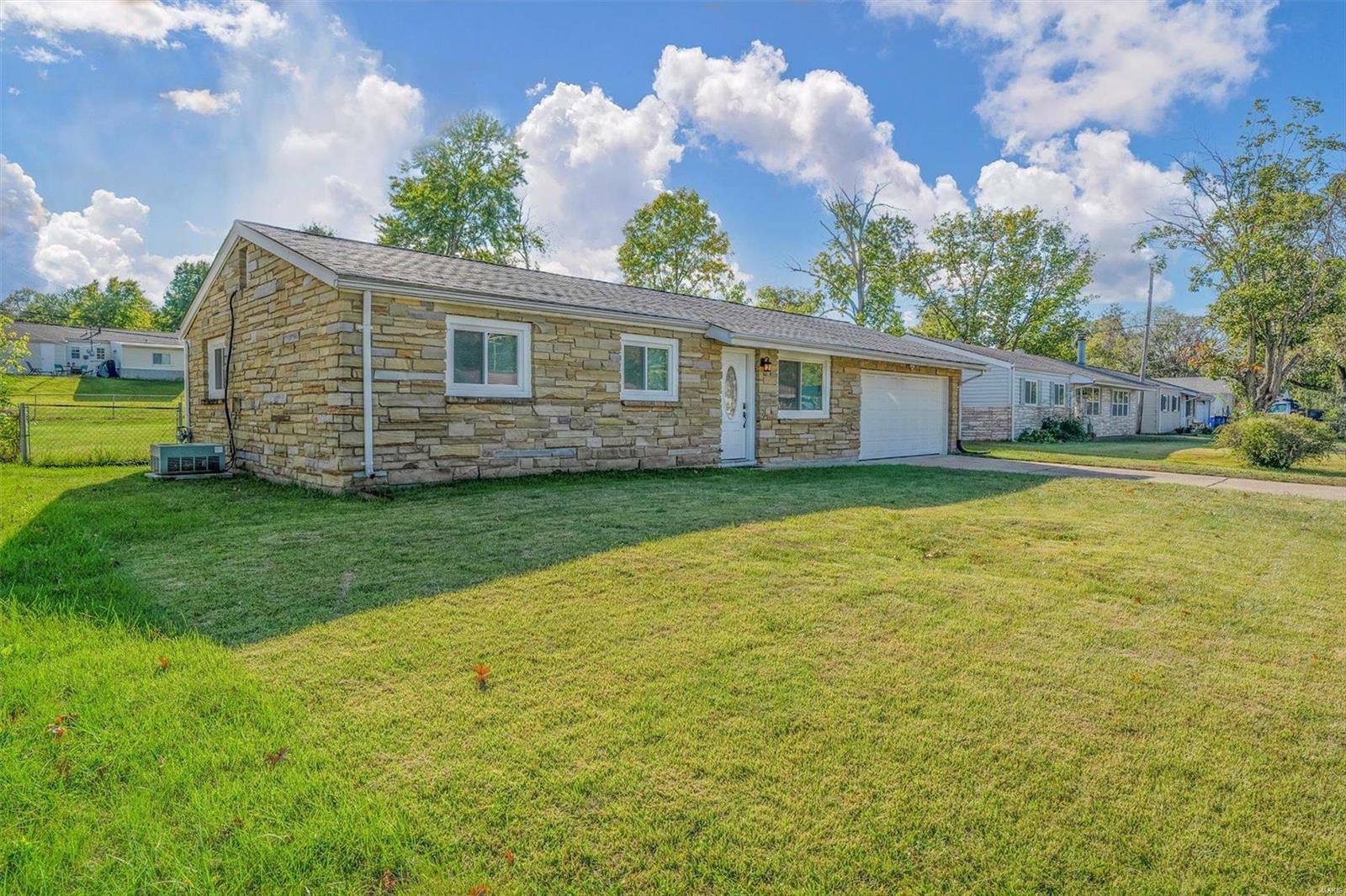 Property Photo:  218 Weber Drive  MO 63025 