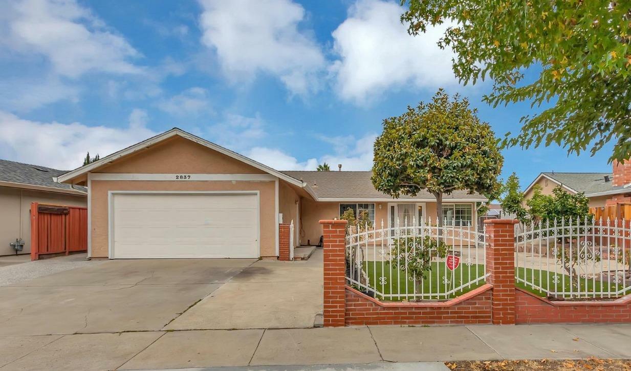 Property Photo: 2837 Donizetti Court CA 95132