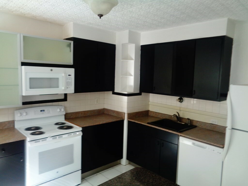 Property Photo:  115 Firglade 1  MA 01108 