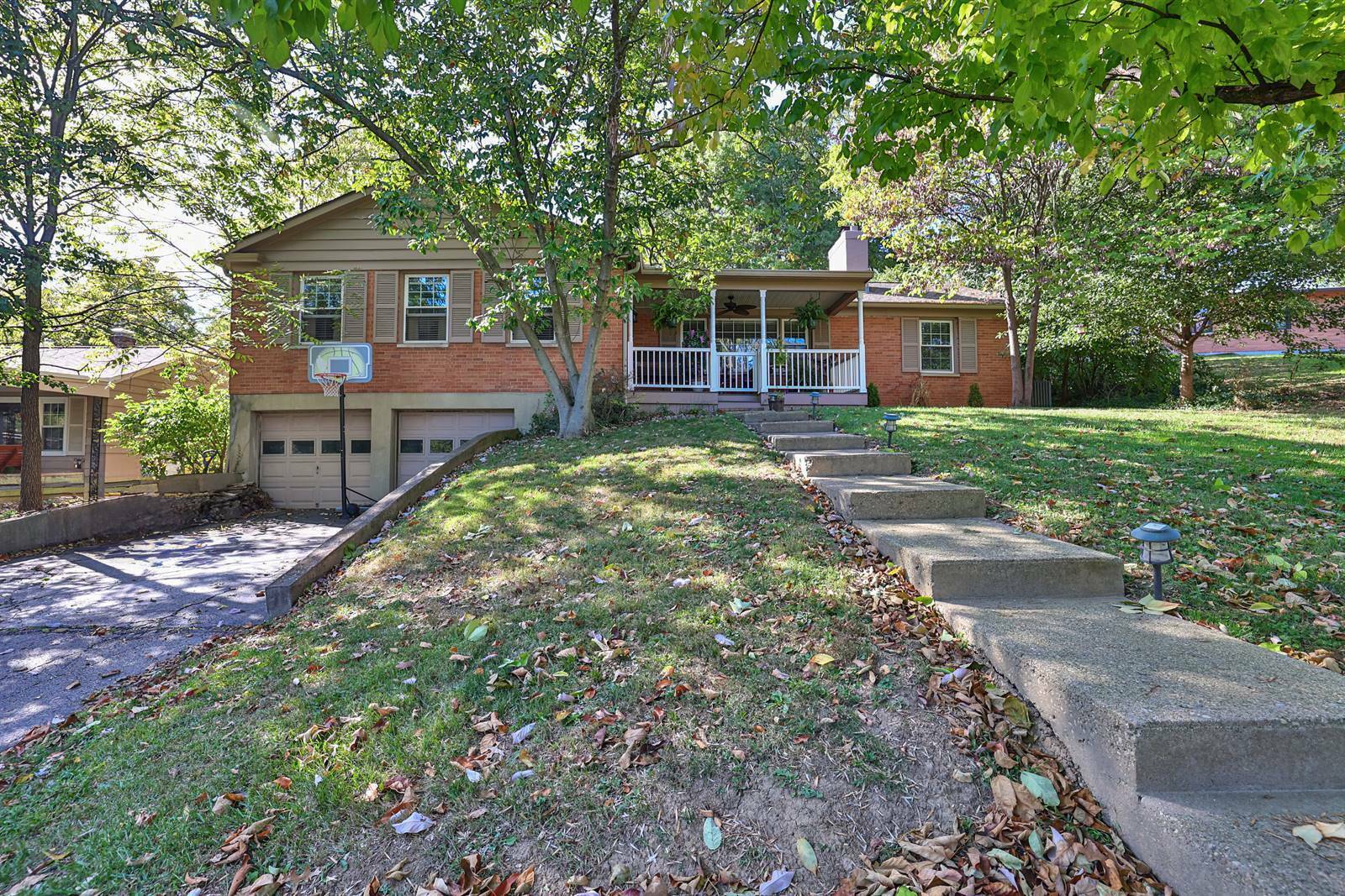 Property Photo:  7329 Commonwealth Dr  OH 45224 