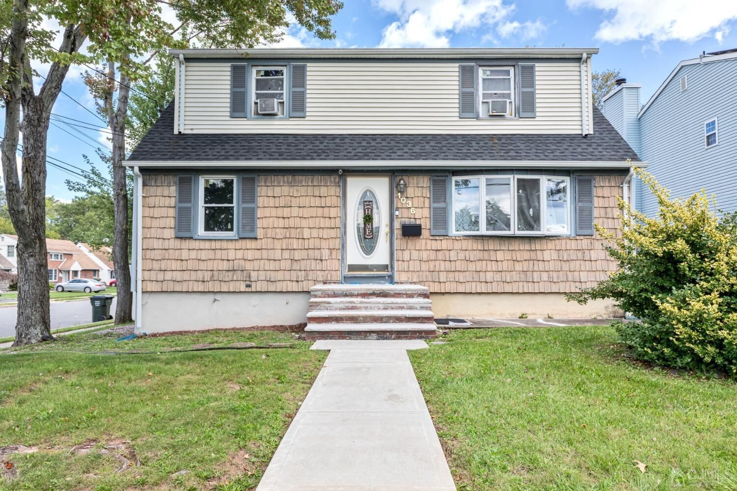 Property Photo:  1036 Woodruff Street  NJ 08830 