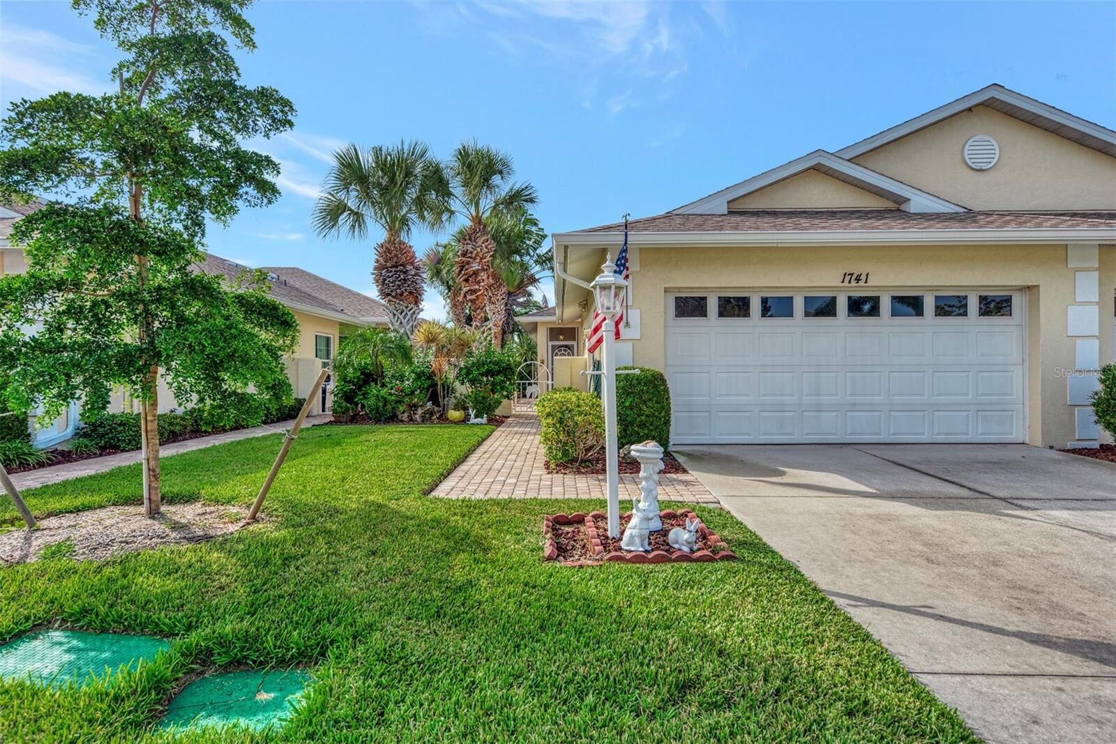 Property Photo:  1741 Fountain View Circle  FL 34292 