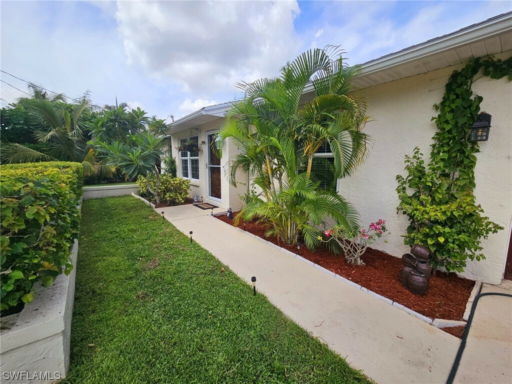 Property Photo:  4601 25th Court SW  FL 34116 