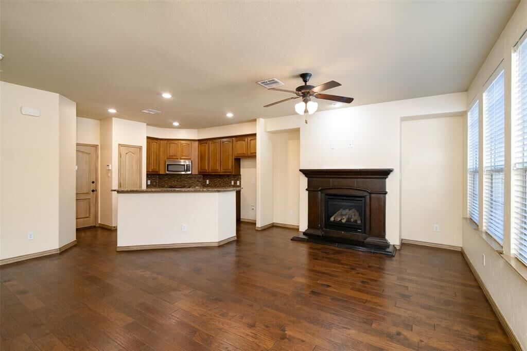 Property Photo: 7926 Presley Avenue TX 75024