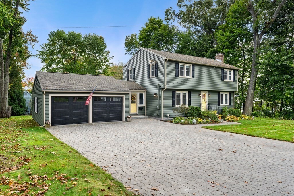 Property Photo: 23 Longmeadow Dr MA 01852