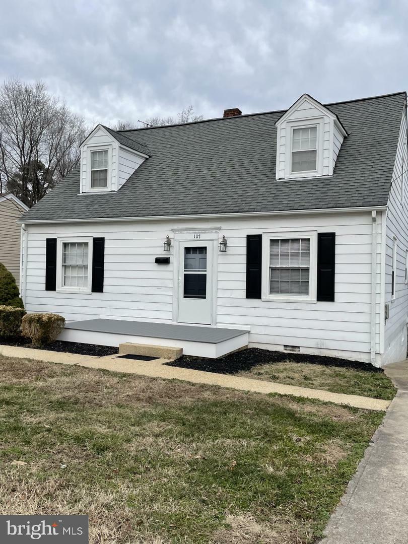 Property Photo:  107 Ashby Street  VA 22401 