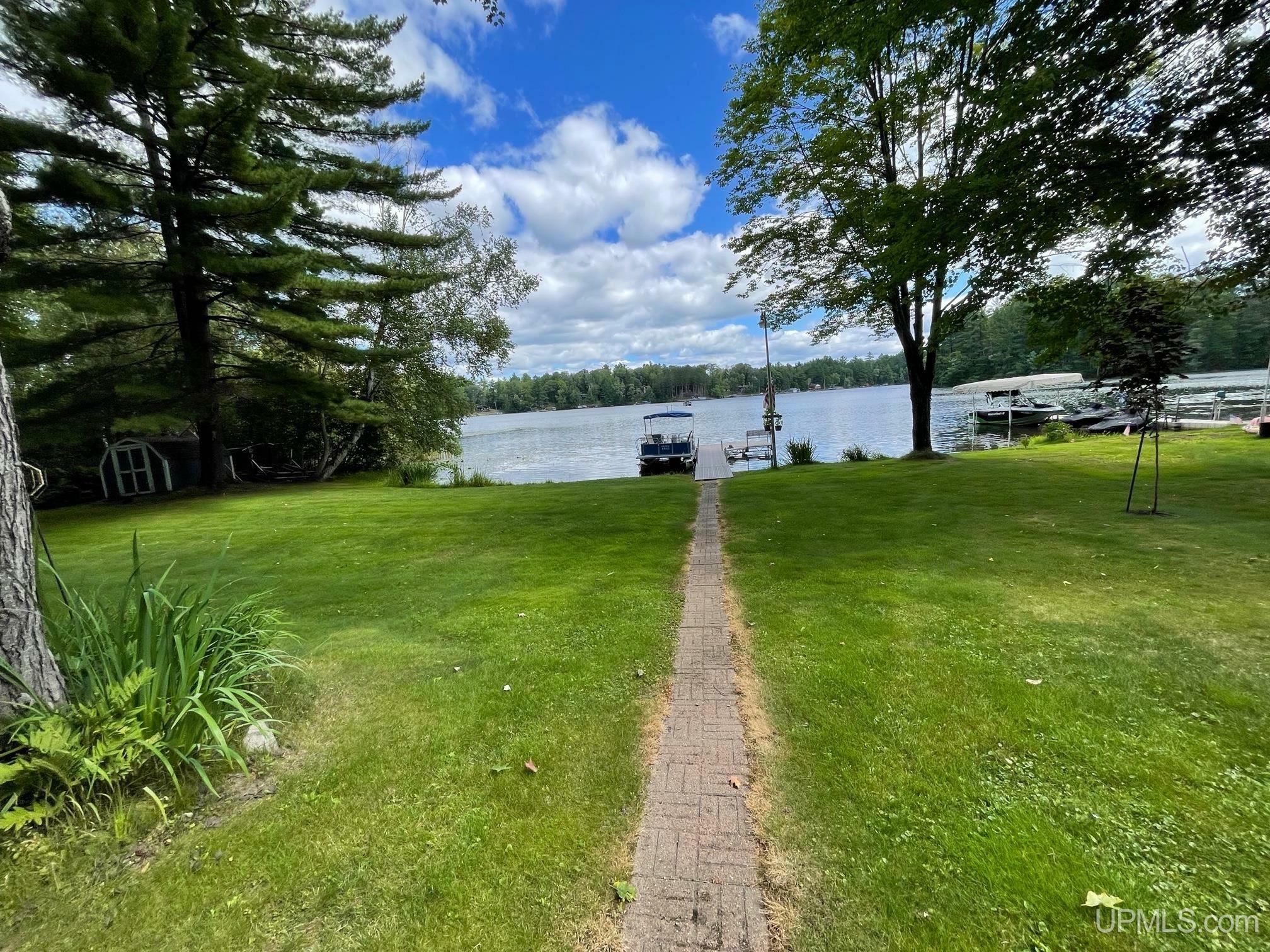 Property Photo:  5135 Roosevelt Lane  WI 54121 