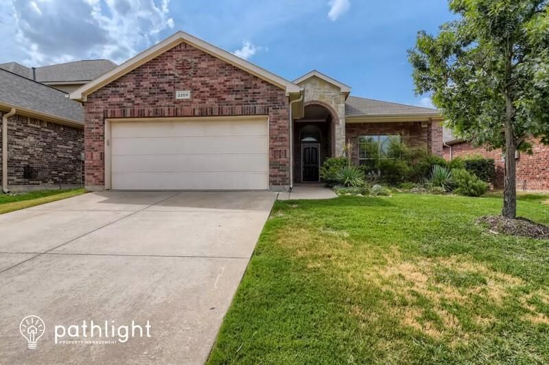 Property Photo:  2209 Frosted Willow Lane  TX 76177 