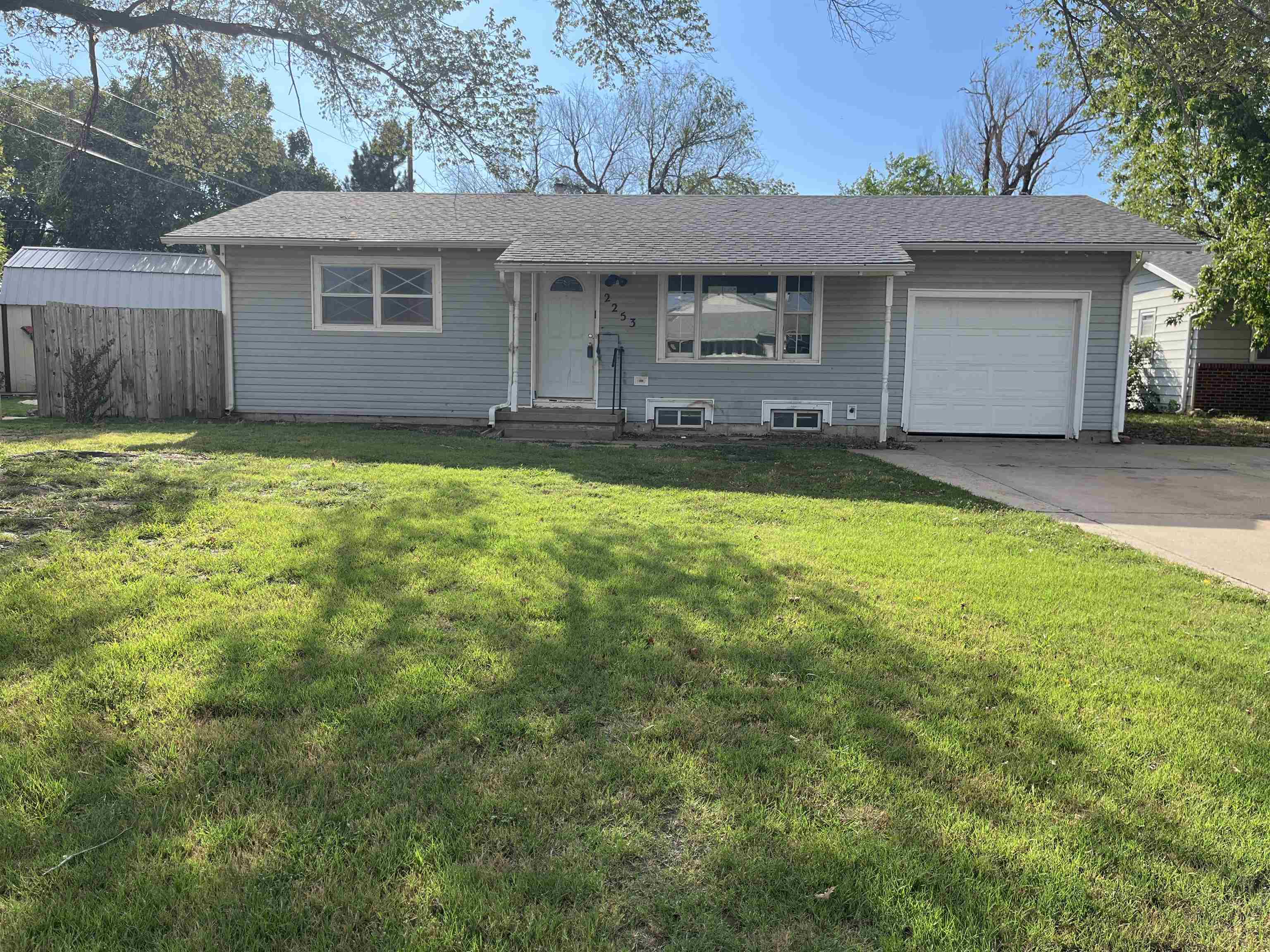 Property Photo:  2253 S Osage St  KS 67213 