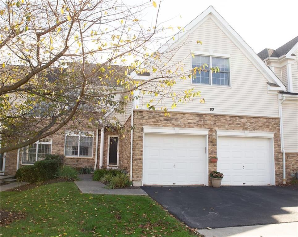 Property Photo: 60 Inverness Circle PA 18042