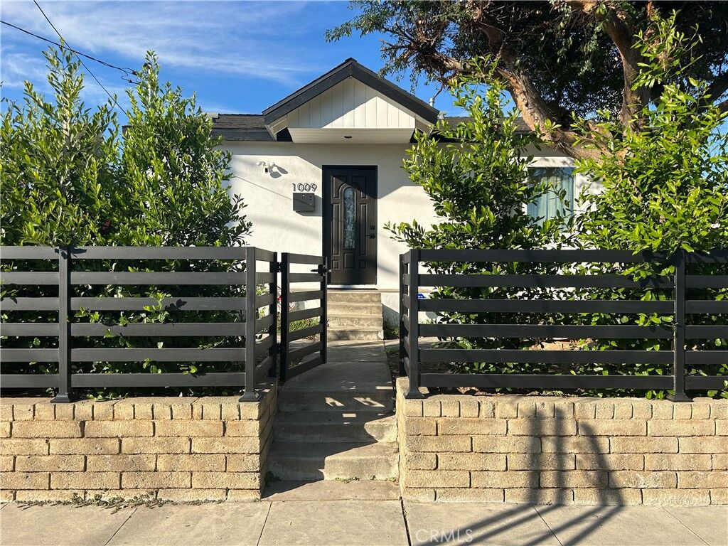 Property Photo:  1011 8th Street  CA 91340 