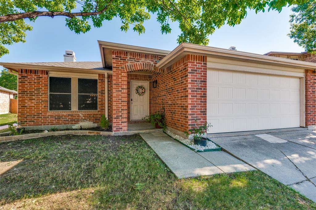 Property Photo: 2512 Red Oak Drive TX 75068