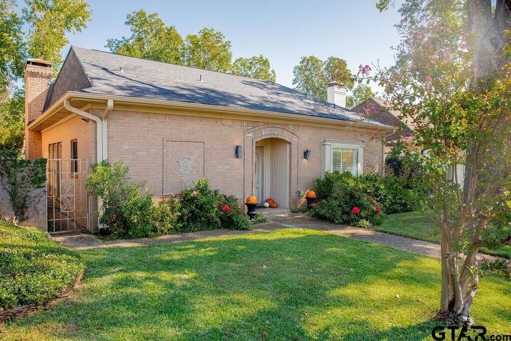 Property Photo:  3212 Bain Place  TX 75701 