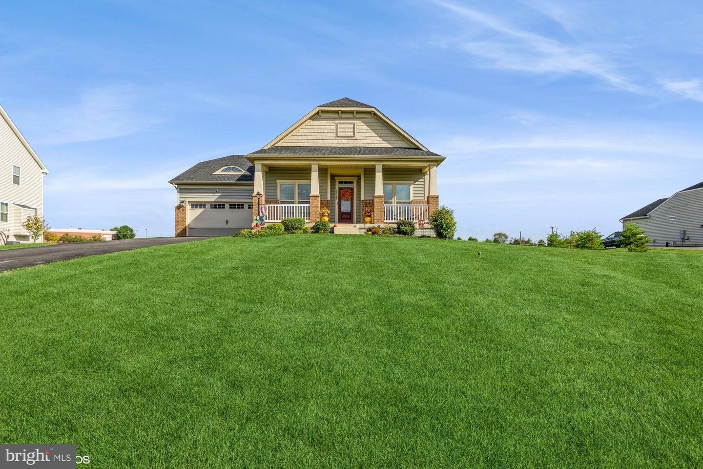 Property Photo: 12155 Edmund Saul Court VA 20181