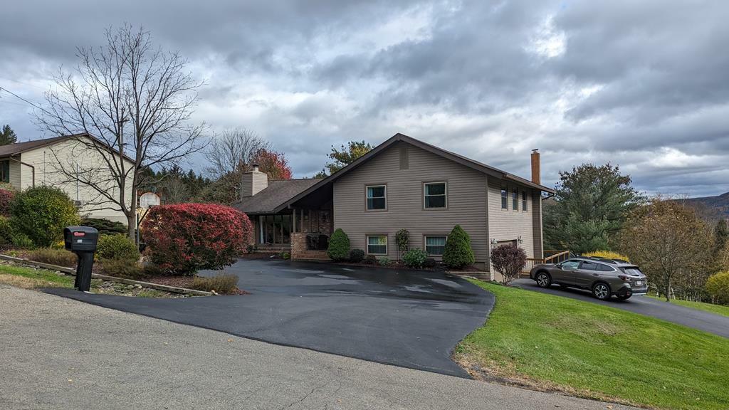 Property Photo:  104 Crestview Drive West  NY 14871 