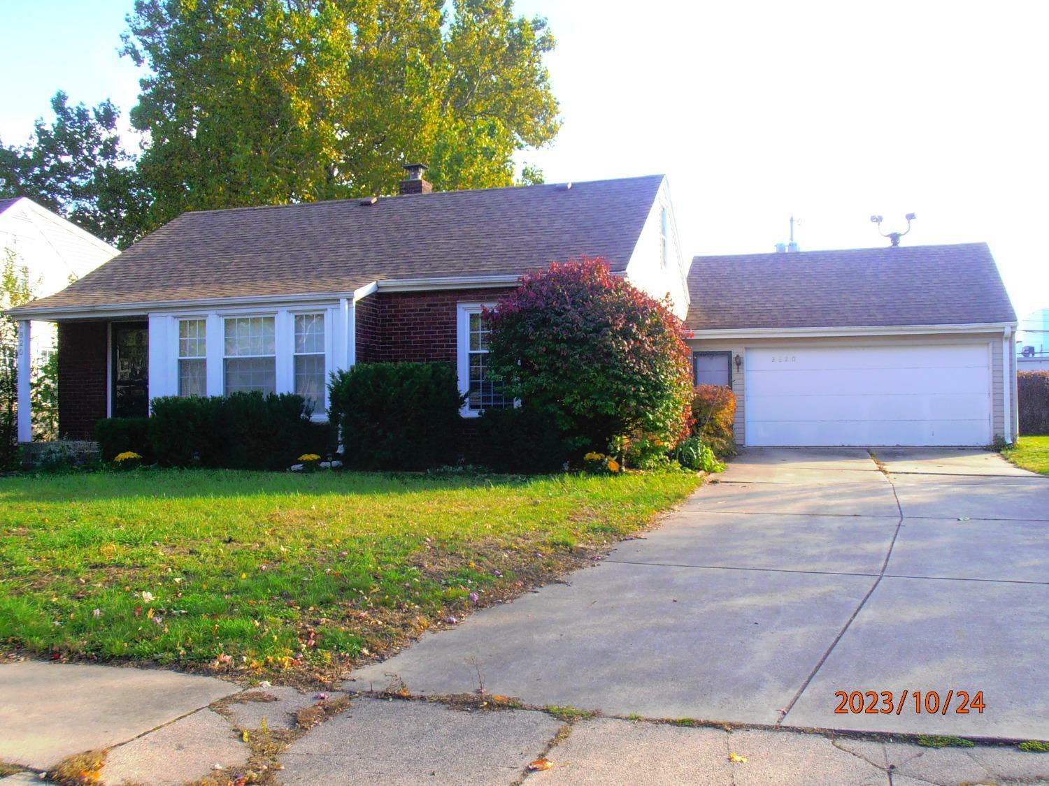 Property Photo:  2820 Condit Street  IN 46322 
