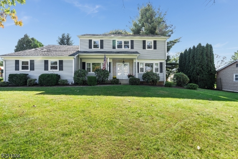 Property Photo:  14 Hillcrest Ln  NJ 08829 