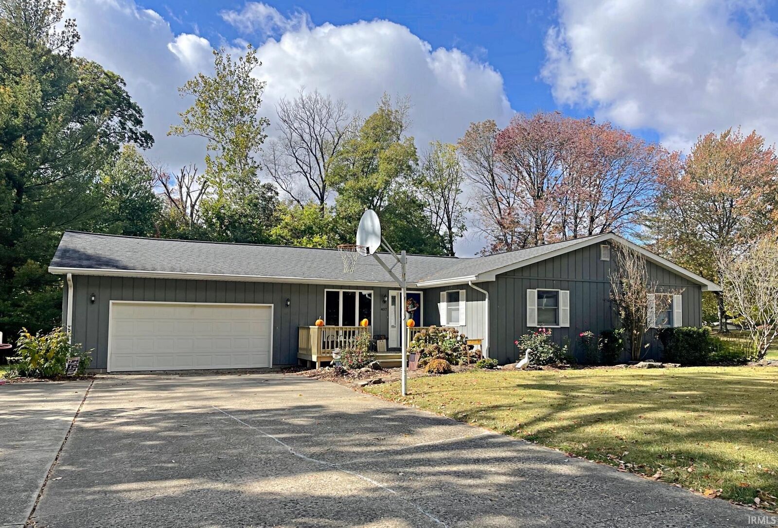 Property Photo: 407 Eastside Park Road IN 47501