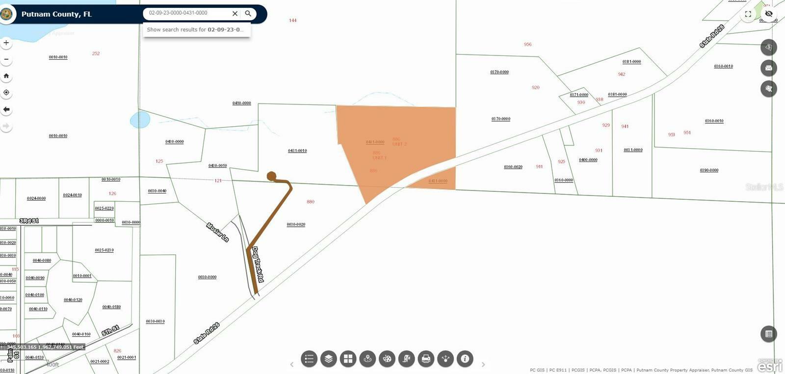 Property Photo: 886 State Road 26 FL 32666