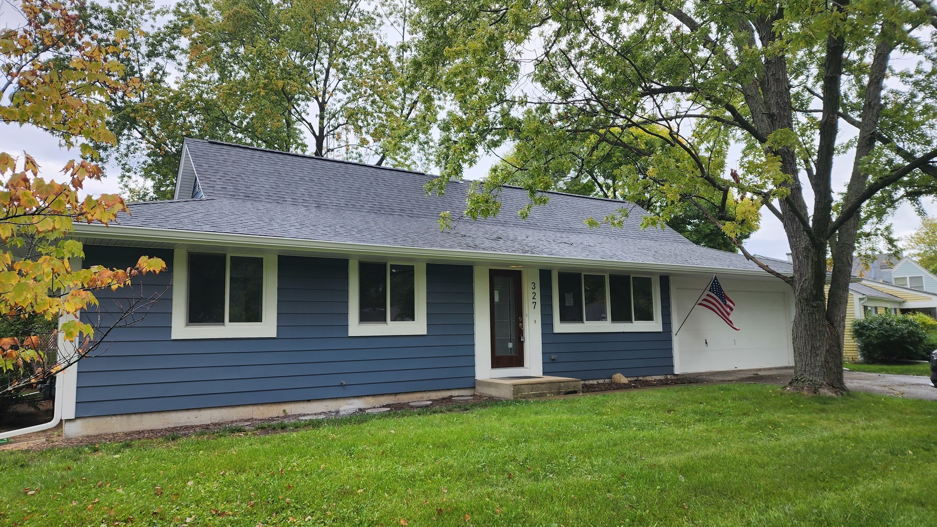 Property Photo: 327 Boulder Hill Pass IL 60543