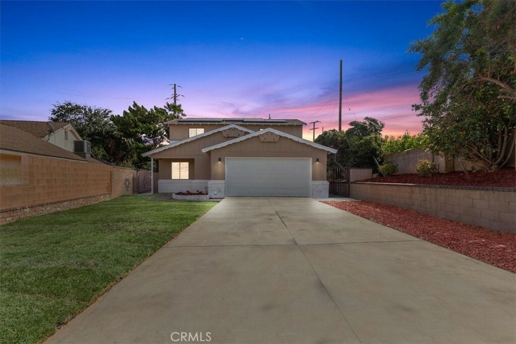 Property Photo:  908 San Angelo Avenue  CA 90640 