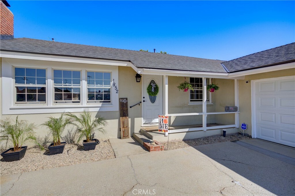 Property Photo:  1852 Lynne Drive  CA 93454 