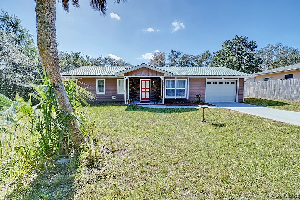 Property Photo:  3054 E Scofield Street  FL 34453 