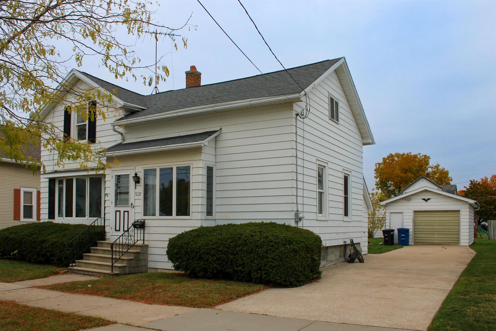 Property Photo: 832 W 5th Avenue WI 54902-5841