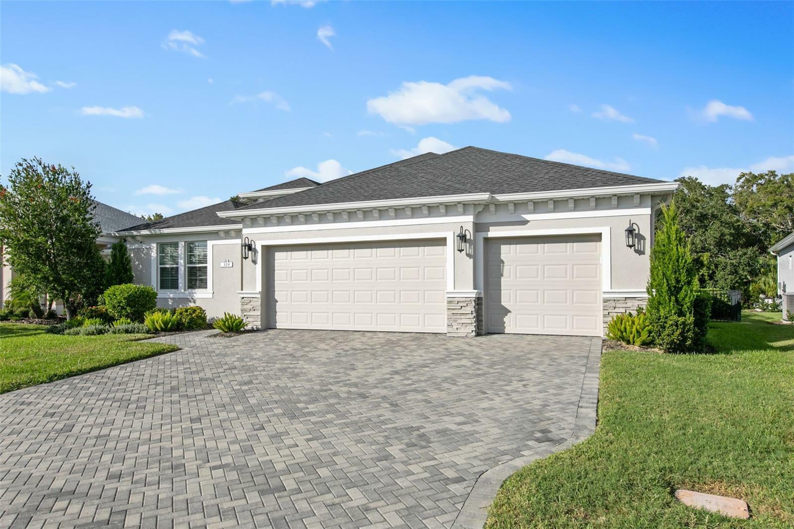 Property Photo:  319 Chantilly Trail  FL 34212 