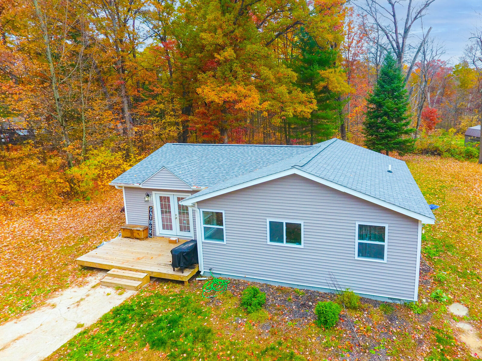 Property Photo: 3564 W Lansing Road MI 48653